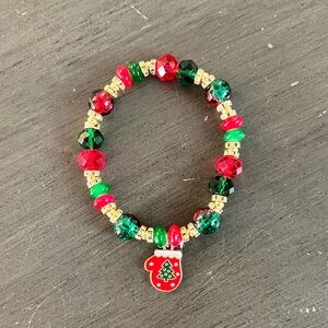 Mitten Enamel Pendant Red & Green Bead Stretch Christmas Tree Theme Bracelet